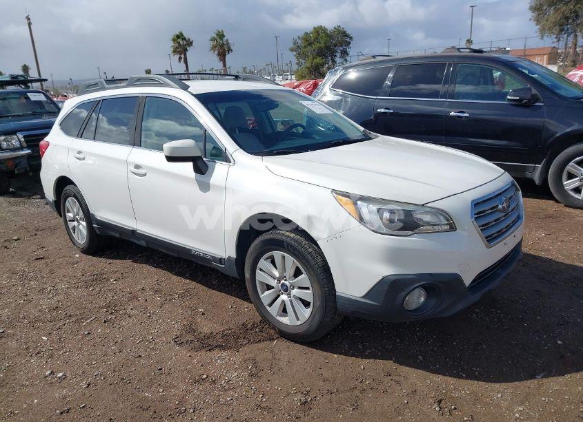 2017 Subaru Outback 2.5I PREMIUM (VIN 4S4BSACC3H3431632) main photo