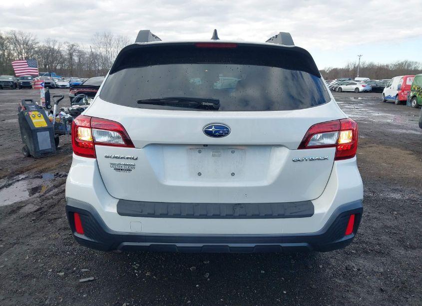 Photo 16 of 2018 Subaru Outback 2.5I PREMIUM (VIN 4S4BSACC3J3329642)