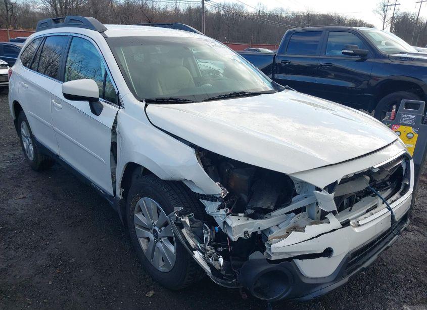 Photo 6 of 2018 Subaru Outback 2.5I PREMIUM (VIN 4S4BSACC3J3329642)