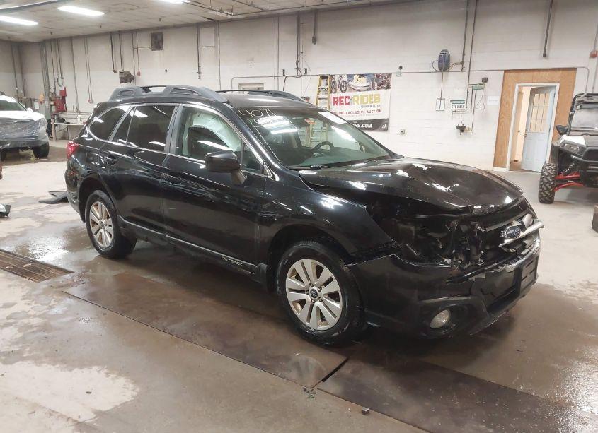 2015 Subaru Outback 2.5I PREMIUM (VIN 4S4BSACC4F3346117) main photo