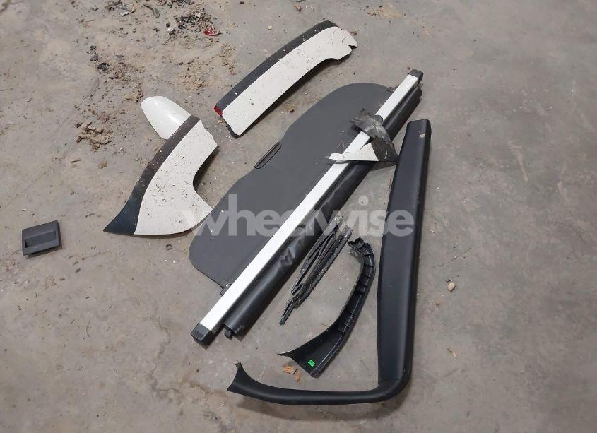 Photo 12 of 2018 Subaru Outback 2.5I PREMIUM (VIN 4S4BSACC4J3202317)