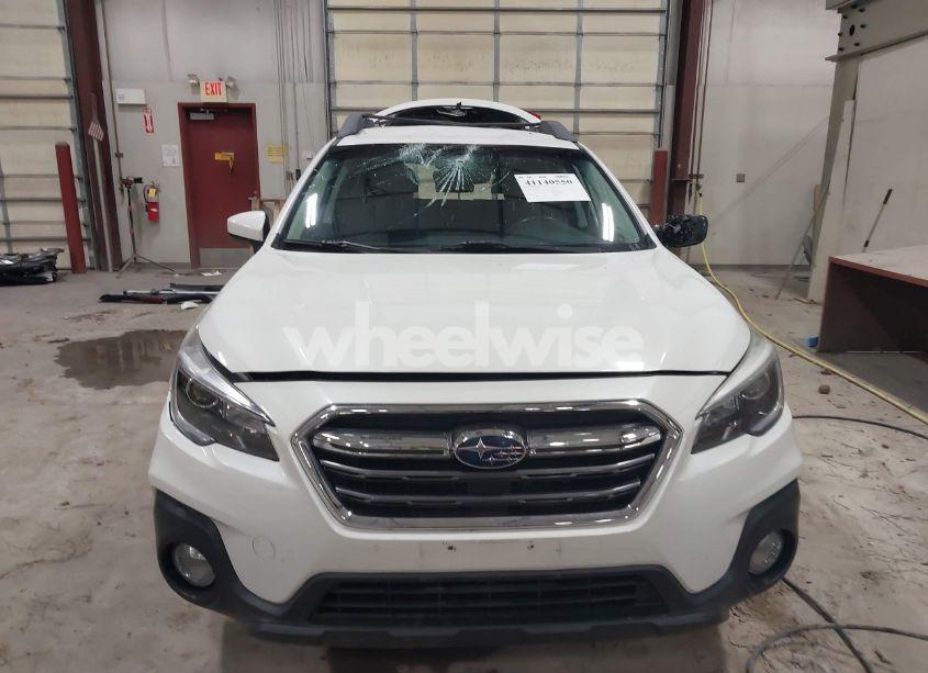 Photo 13 of 2018 Subaru Outback 2.5I PREMIUM (VIN 4S4BSACC4J3202317)