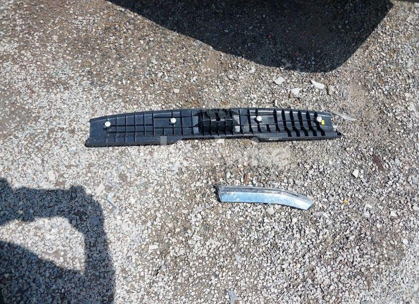 Photo 12 of 2018 Subaru Outback 2.5I PREMIUM (VIN 4S4BSACC5J3365431)