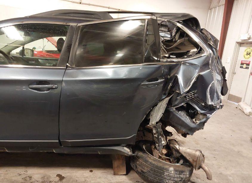 Photo 18 of 2017 Subaru Outback 2.5I PREMIUM (VIN 4S4BSACC6H3315700)