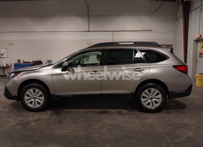 Photo 14 of 2018 Subaru Outback 2.5I PREMIUM (VIN 4S4BSACC6J3348878)