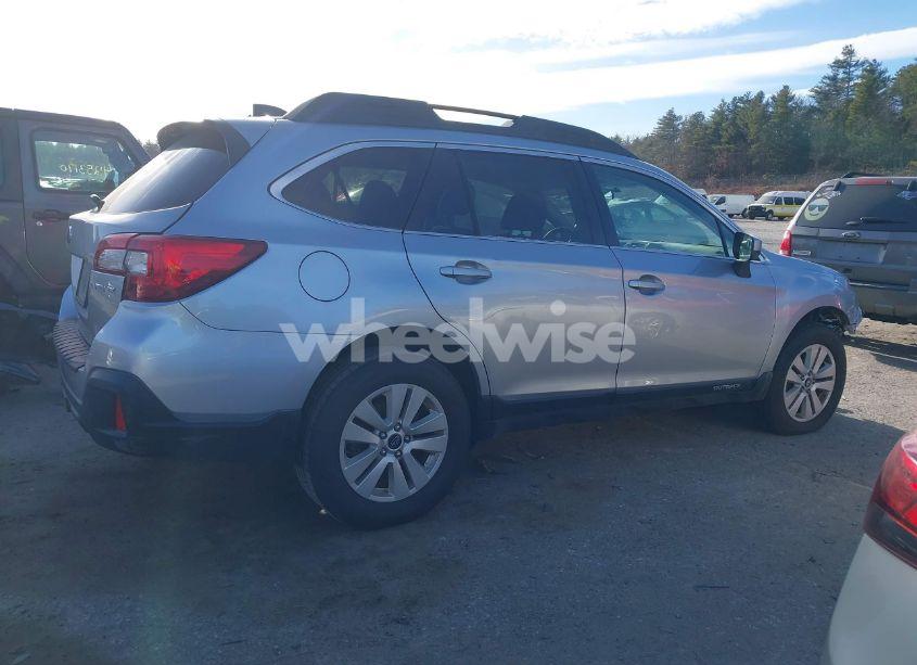 Photo 14 of 2018 Subaru Outback 2.5I PREMIUM (VIN 4S4BSACC6J3365325)