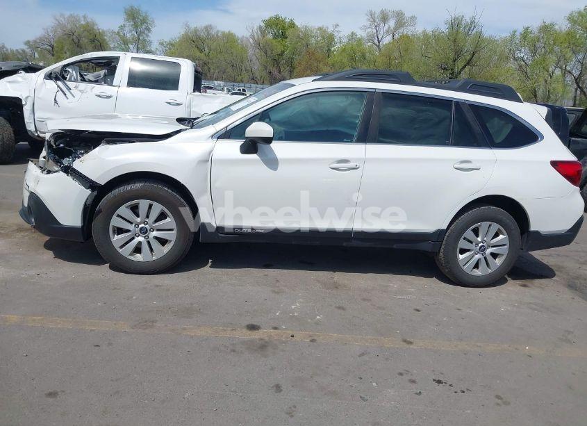 Photo 14 of 2018 Subaru Outback 2.5I PREMIUM (VIN 4S4BSACC6J3376826)