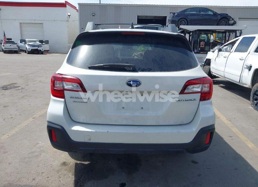 Photo 16 of 2018 Subaru Outback 2.5I PREMIUM (VIN 4S4BSACC6J3376826)