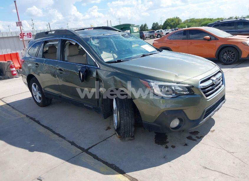 2018 Subaru Outback 2.5I PREMIUM (VIN 4S4BSACC7J3236350) main photo
