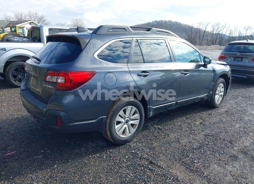 Photo 4 of 2018 Subaru Outback 2.5I PREMIUM (VIN 4S4BSACC8J3209092)
