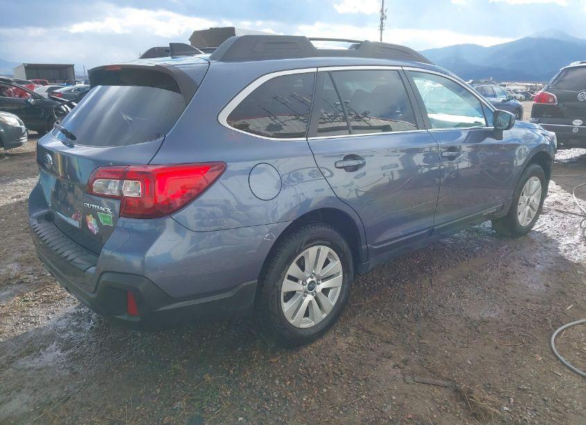 Photo 4 of 2018 Subaru Outback 2.5I PREMIUM (VIN 4S4BSACC8J3239404)