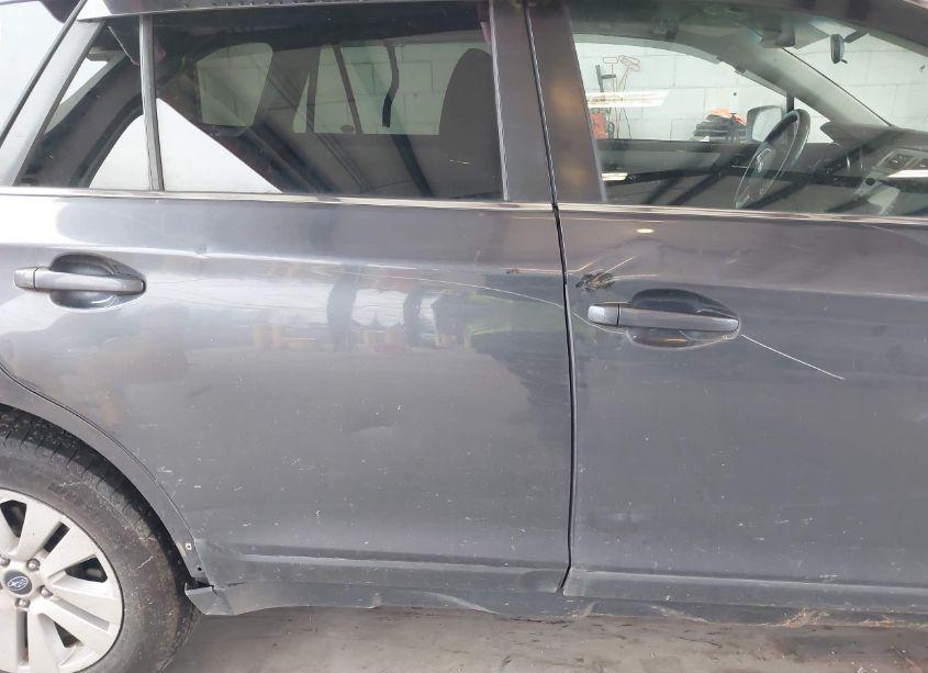 Photo 6 of 2017 Subaru Outback 2.5I PREMIUM (VIN 4S4BSACC9H3209662)