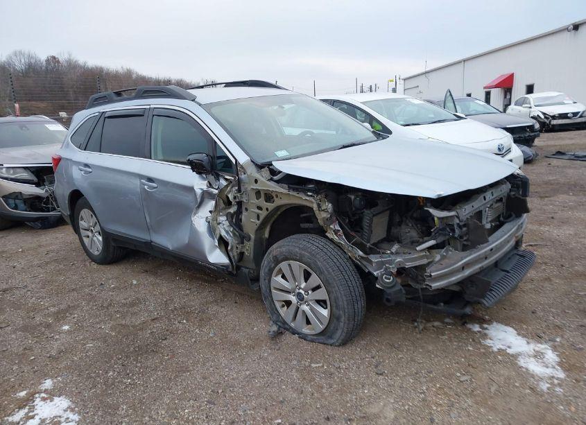 2017 Subaru Outback 2.5I PREMIUM (VIN 4S4BSACCXH3390206) main photo