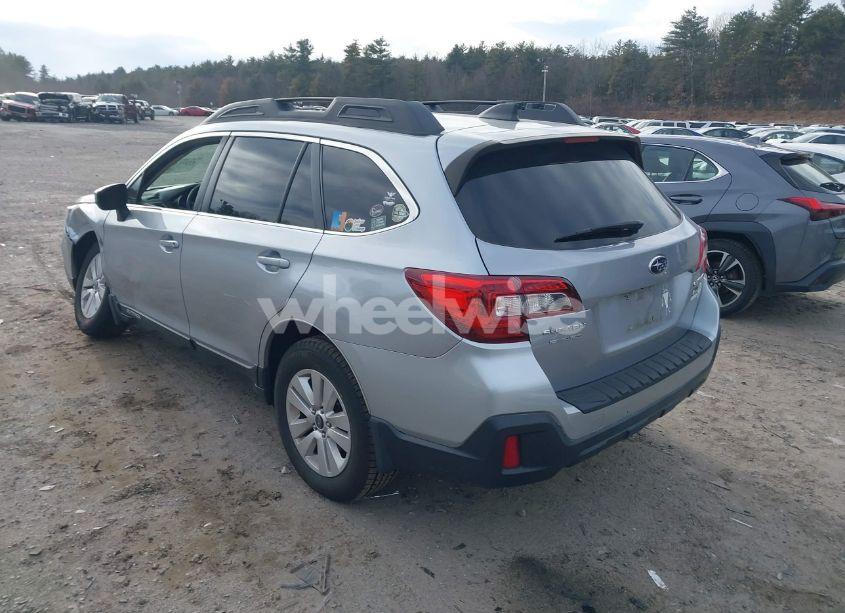 Photo 3 of 2018 Subaru Outback 2.5I PREMIUM (VIN 4S4BSACCXJ3266328)