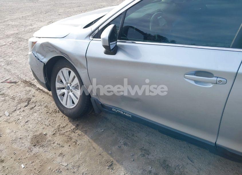 Photo 5 of 2018 Subaru Outback 2.5I PREMIUM (VIN 4S4BSACCXJ3266328)