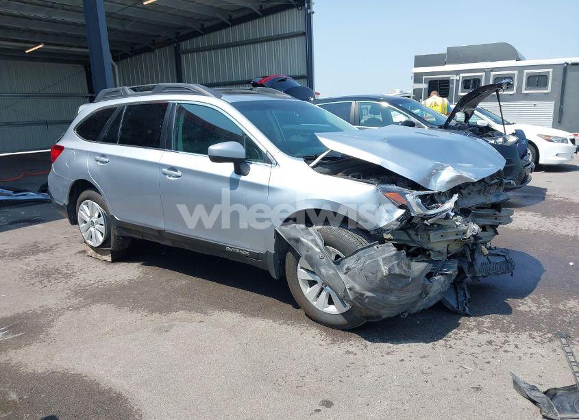 2018 Subaru Outback 2.5I PREMIUM (VIN 4S4BSADC1J3263509) main photo