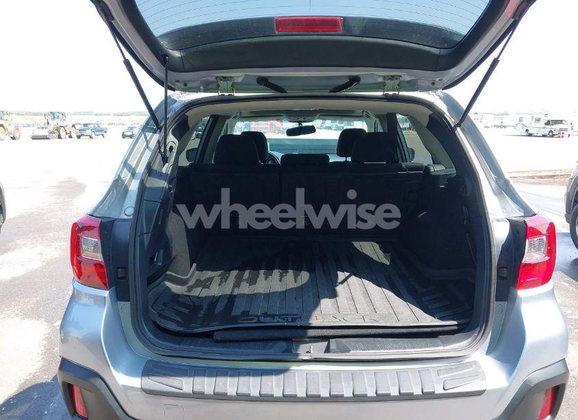 Photo 18 of 2018 Subaru Outback 2.5I PREMIUM (VIN 4S4BSADC1J3263509)