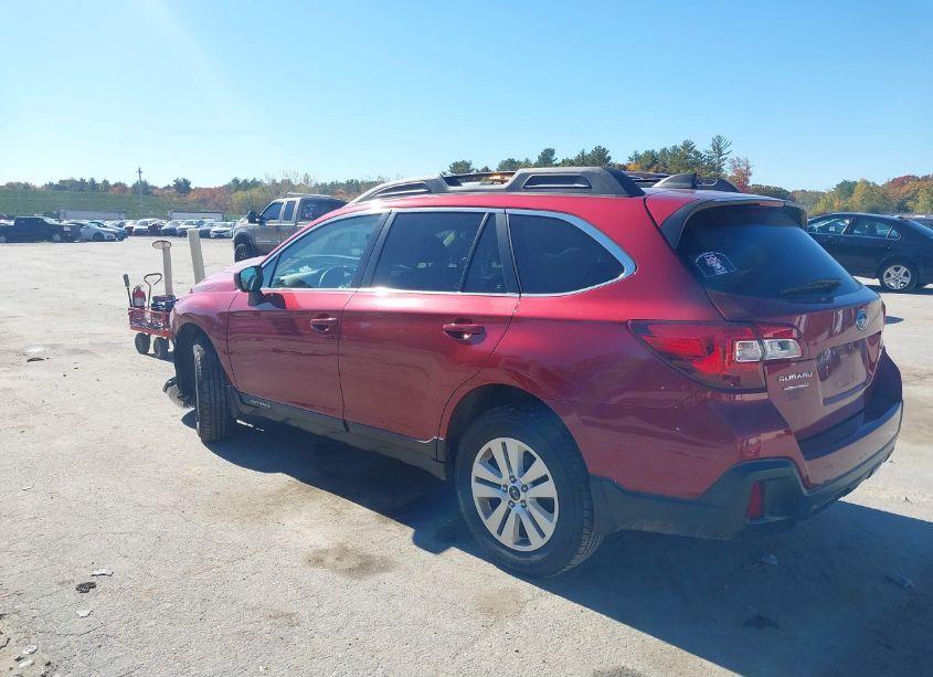 Photo 3 of 2018 Subaru Outback 2.5I PREMIUM (VIN 4S4BSADC2J3208339)