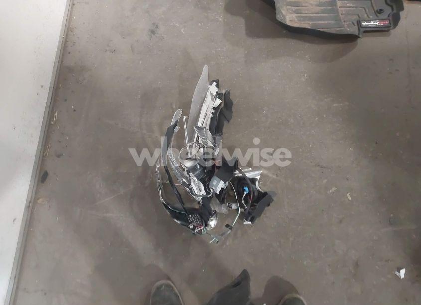 Photo 12 of 2018 Subaru Outback 2.5I PREMIUM (VIN 4S4BSADC8J3245427)