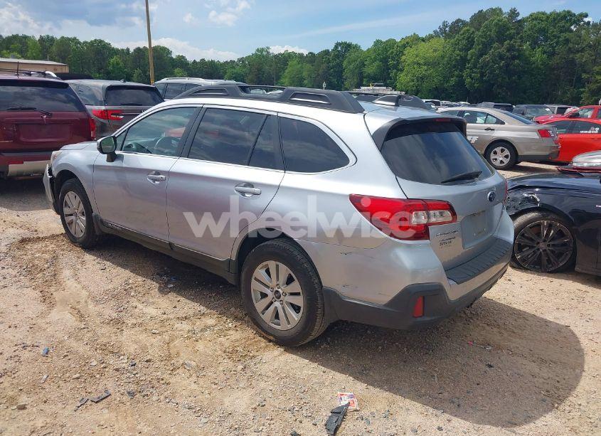 Photo 3 of 2018 Subaru Outback 2.5I PREMIUM (VIN 4S4BSAFC0J3207249)