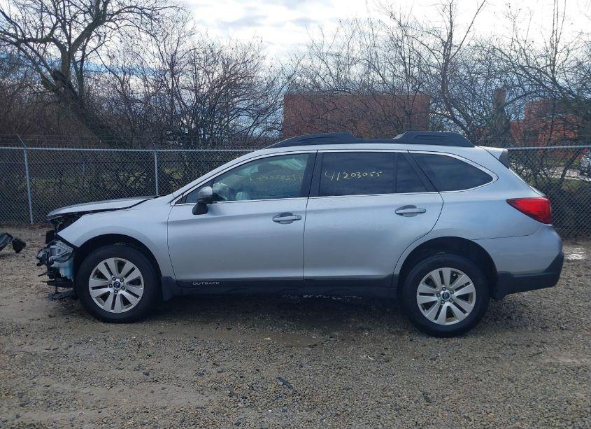 Photo 15 of 2018 Subaru Outback 2.5I PREMIUM (VIN 4S4BSAFC0J3257892)