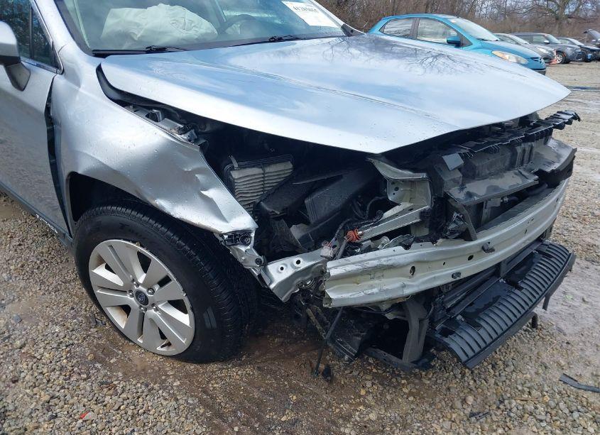 Photo 6 of 2018 Subaru Outback 2.5I PREMIUM (VIN 4S4BSAFC0J3257892)