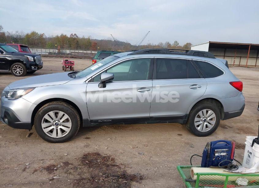 Photo 13 of 2018 Subaru Outback 2.5I PREMIUM (VIN 4S4BSAFC0J3306542)
