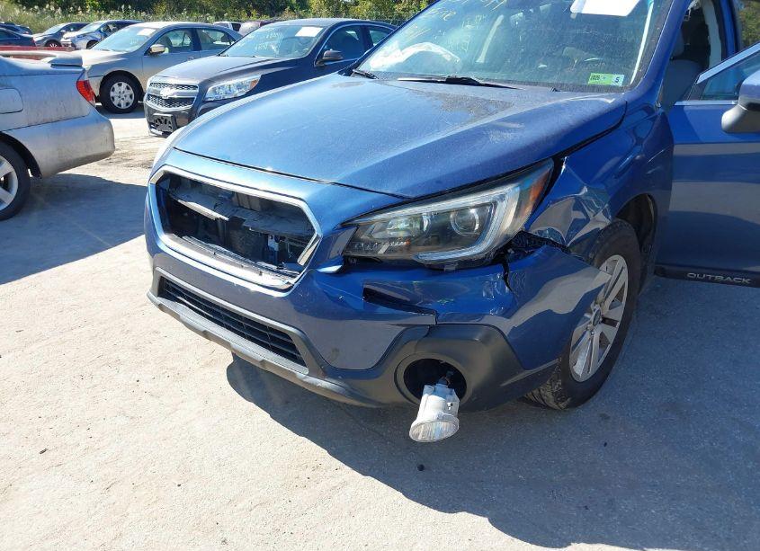 Photo 6 of 2019 Subaru Outback 2.5I PREMIUM (VIN 4S4BSAFC0K3276184)