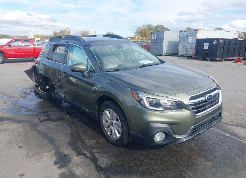 2019 Subaru Outback 2.5I PREMIUM (VIN 4S4BSAFC0K3296564) main photo