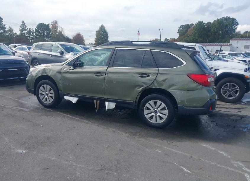 Photo 14 of 2019 Subaru Outback 2.5I PREMIUM (VIN 4S4BSAFC0K3296564)