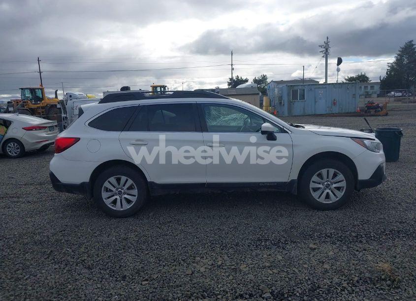 Photo 13 of 2019 Subaru Outback 2.5I PREMIUM (VIN 4S4BSAFC1K3364208)
