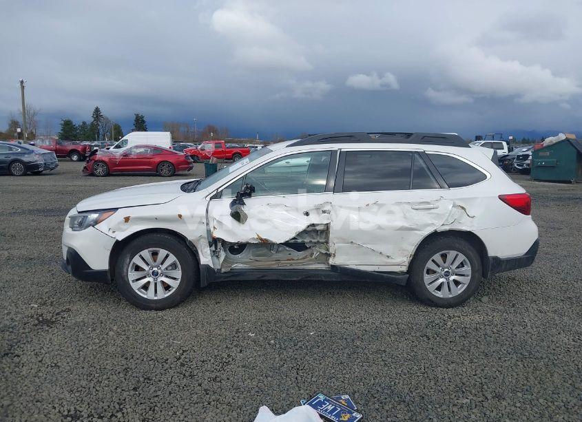 Photo 14 of 2019 Subaru Outback 2.5I PREMIUM (VIN 4S4BSAFC1K3364208)