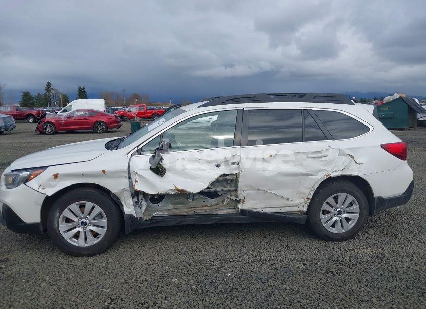 Photo 6 of 2019 Subaru Outback 2.5I PREMIUM (VIN 4S4BSAFC1K3364208)