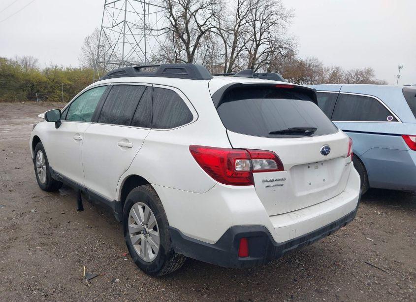 Photo 3 of 2018 Subaru Outback 2.5I PREMIUM (VIN 4S4BSAFC2J3325920)