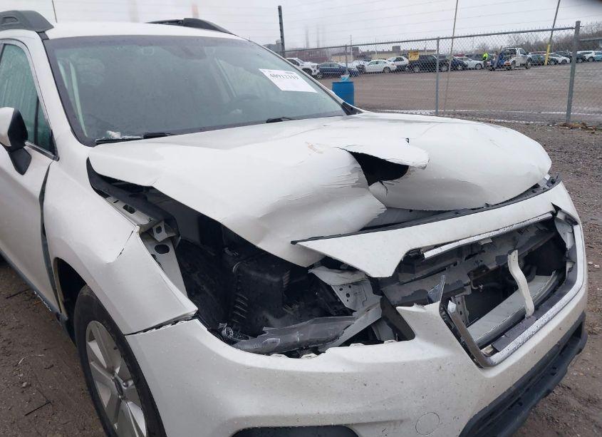 Photo 6 of 2018 Subaru Outback 2.5I PREMIUM (VIN 4S4BSAFC2J3325920)