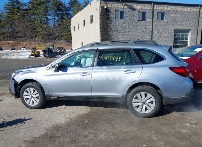 Photo 14 of 2018 Subaru Outback 2.5I PREMIUM (VIN 4S4BSAFC3J3305076)