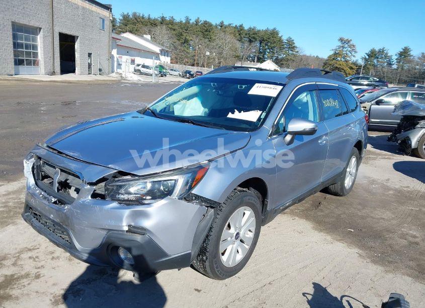Photo 2 of 2018 Subaru Outback 2.5I PREMIUM (VIN 4S4BSAFC3J3305076)