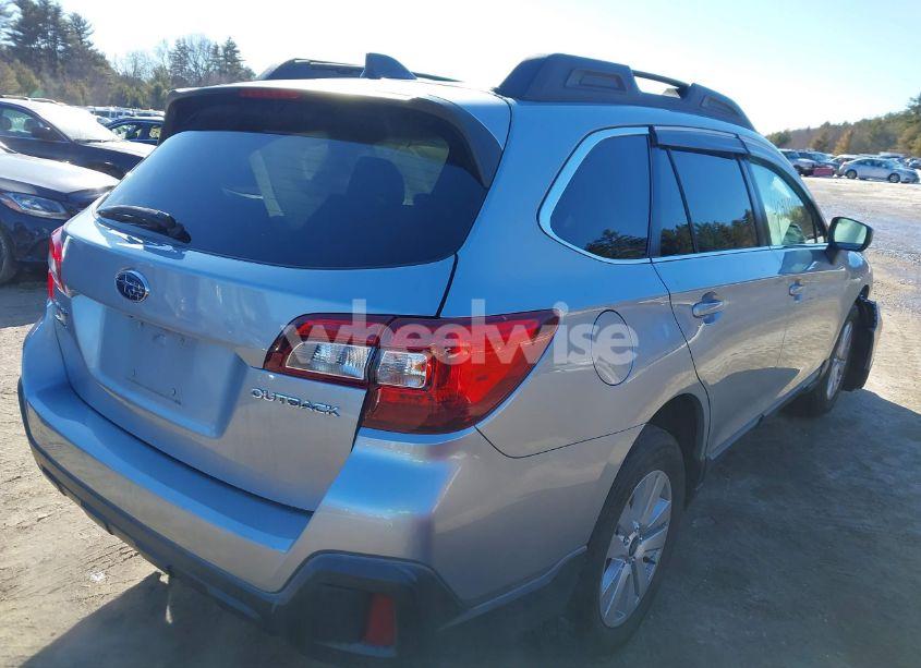 Photo 4 of 2018 Subaru Outback 2.5I PREMIUM (VIN 4S4BSAFC3J3305076)