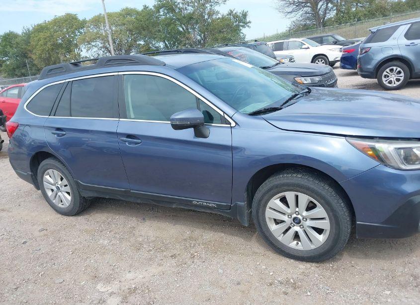 Photo 13 of 2018 Subaru Outback 2.5I PREMIUM (VIN 4S4BSAFC3J3332875)