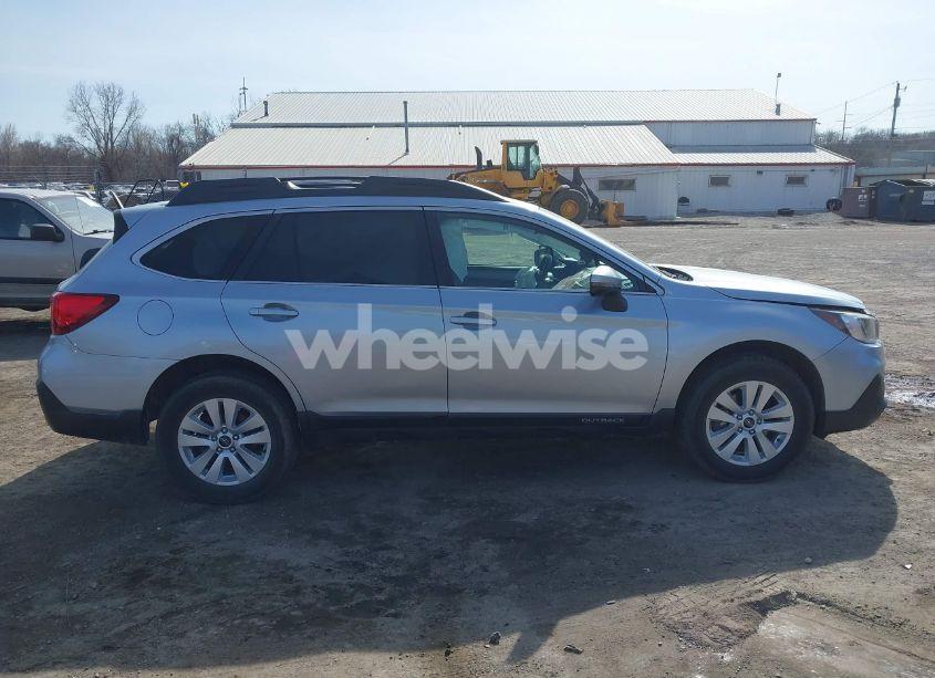 Photo 14 of 2019 Subaru Outback 2.5I PREMIUM (VIN 4S4BSAFC3K3268578)