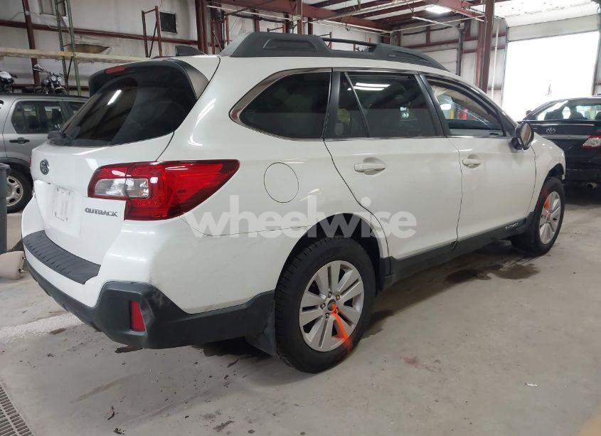 Photo 4 of 2019 Subaru Outback 2.5I PREMIUM (VIN 4S4BSAFC4K3256116)