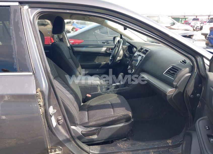 Photo 5 of 2019 Subaru Outback 2.5I PREMIUM (VIN 4S4BSAFC4K3303287)