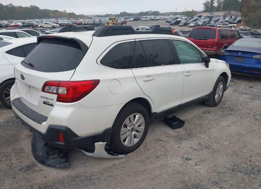 Photo 4 of 2019 Subaru Outback 2.5I PREMIUM (VIN 4S4BSAFC4K3373422)