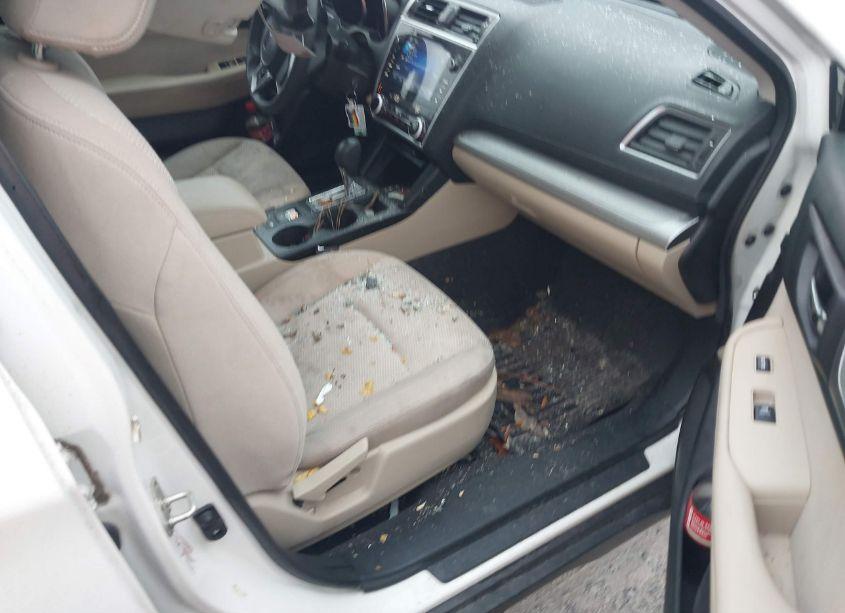 Photo 5 of 2019 Subaru Outback 2.5I PREMIUM (VIN 4S4BSAFC4K3373422)