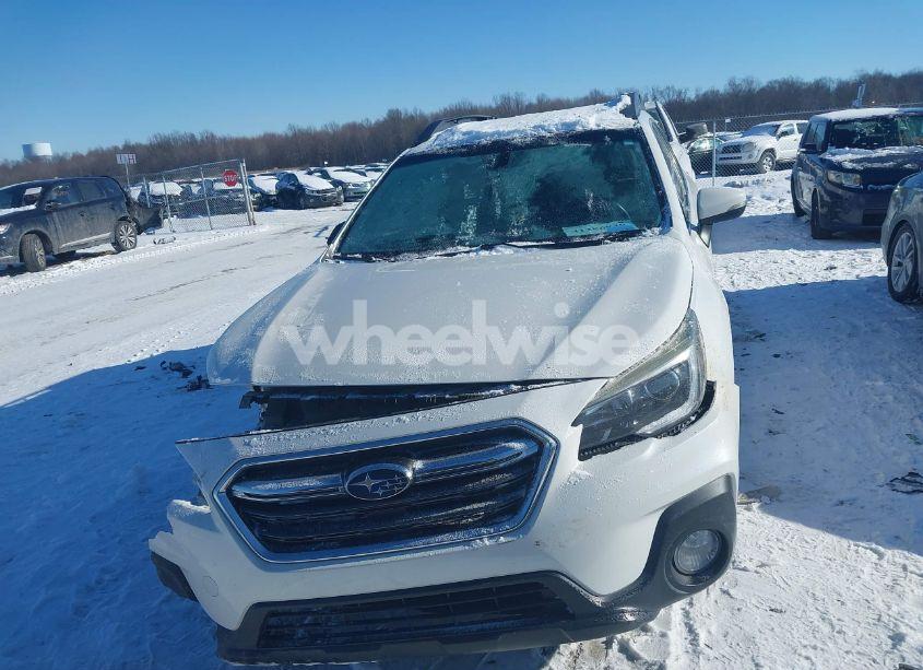 Photo 12 of 2018 Subaru Outback 2.5I PREMIUM (VIN 4S4BSAFC5J3334420)