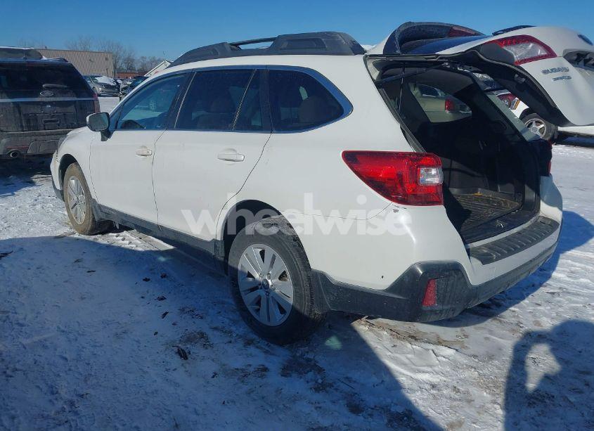 Photo 3 of 2018 Subaru Outback 2.5I PREMIUM (VIN 4S4BSAFC5J3334420)