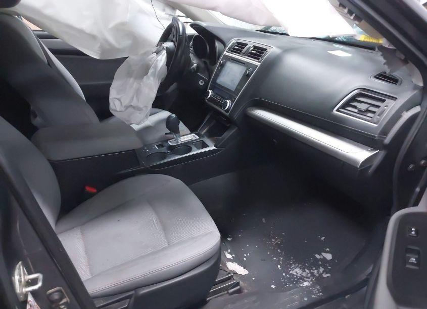 Photo 5 of 2019 Subaru Outback 2.5I PREMIUM (VIN 4S4BSAFC5K3203294)