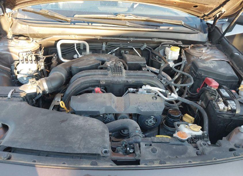 Photo 10 of 2019 Subaru Outback 2.5I PREMIUM (VIN 4S4BSAFC5K3256836)