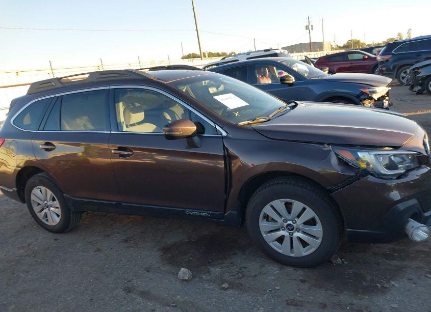 Photo 14 of 2019 Subaru Outback 2.5I PREMIUM (VIN 4S4BSAFC5K3256836)