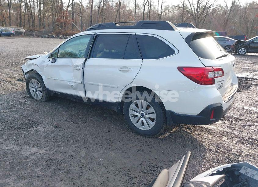 Photo 3 of 2019 Subaru Outback 2.5I PREMIUM (VIN 4S4BSAFC5K3316033)